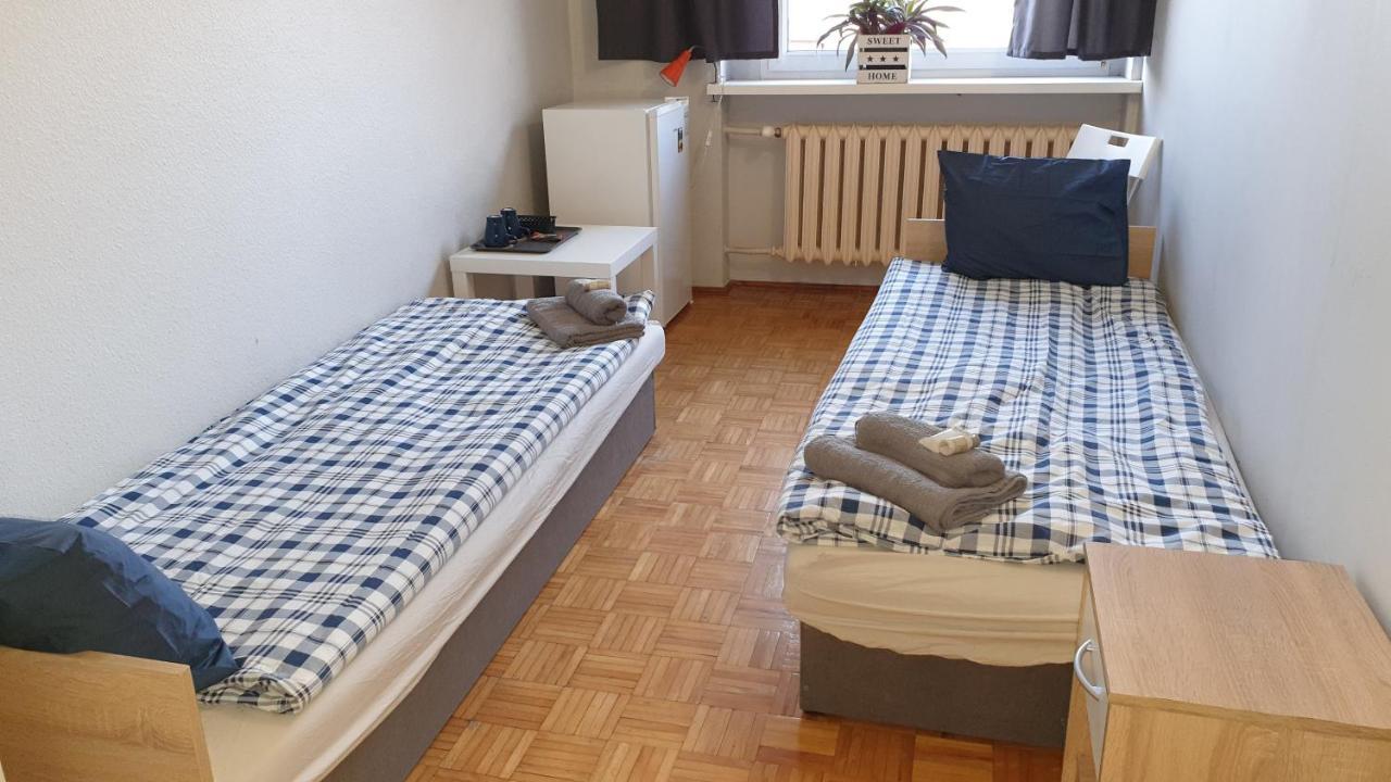 Winogrady Hostel *